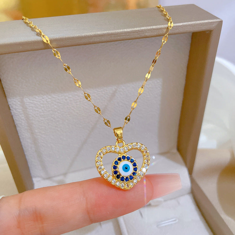 Collar con colgante de ojo en forma de corazón de lujo de acero de titanio para mujer con acabado chapado, delicada cadena de clavícula para bodas y ocasiones formales