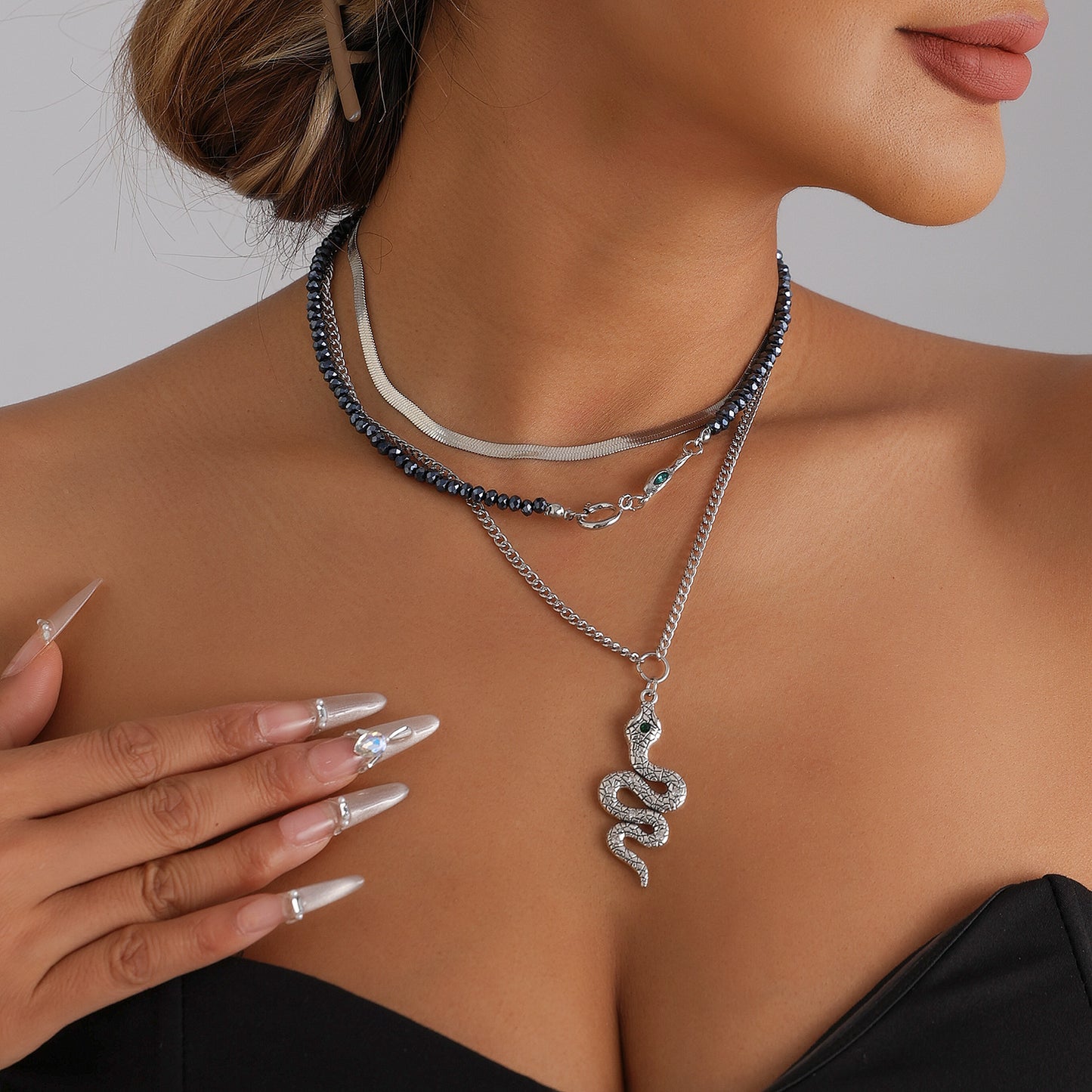 Elegant Geometric Heart Crystal Beaded Snake Chain Necklace for Women