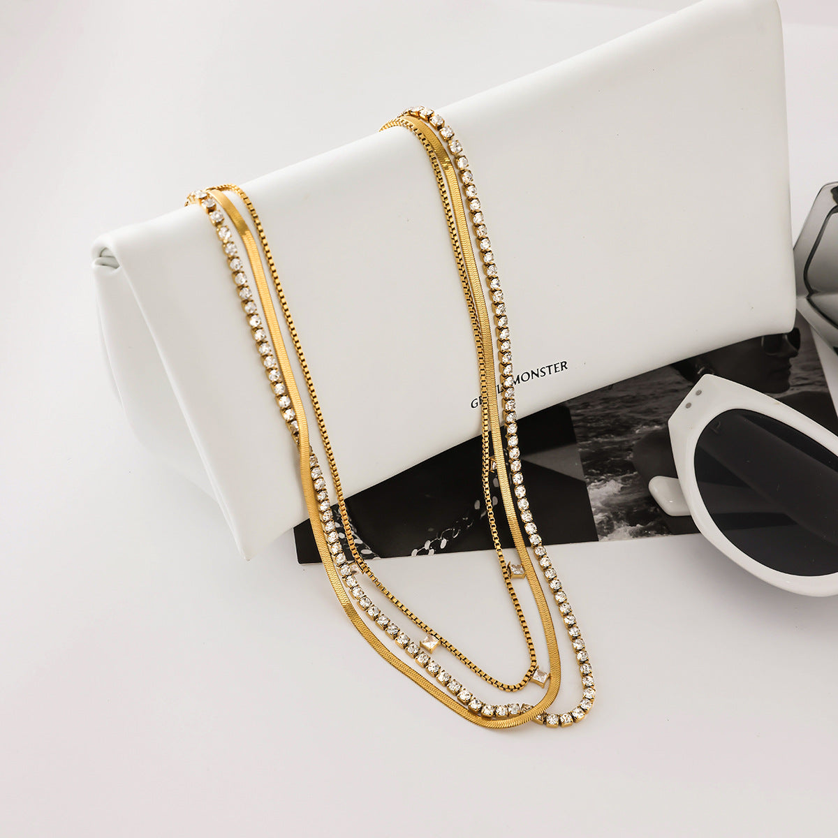 Collar de Acero de Titanio Geométrico Chapado para Mujer con Diseño de Cadena de Clavícula de Múltiples Capas