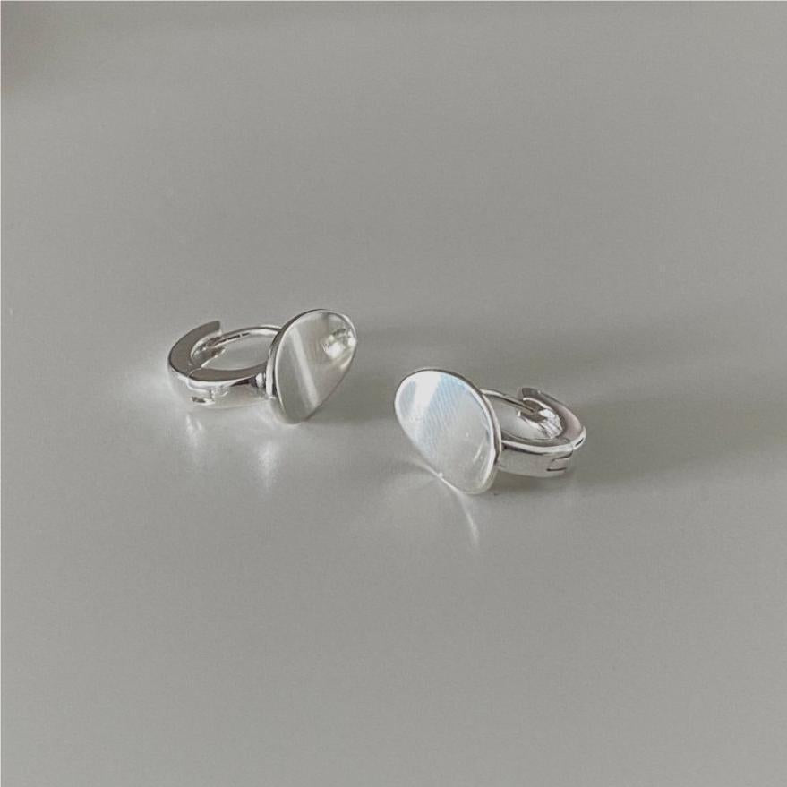 Minimalist Geometric Heart-Shaped 925 Sterling Silver Handcrafted Stud Earrings for Women