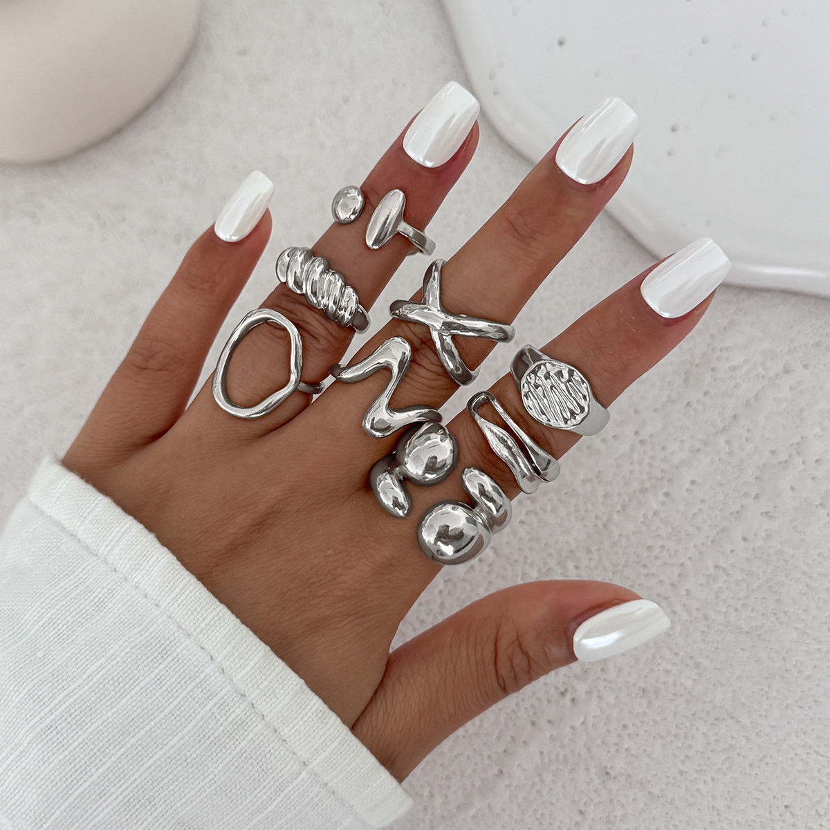 Luxury Elegant Geometric Oval Alloy Plated Irregular Liquid Lava Wrinkle Open Ring for Women