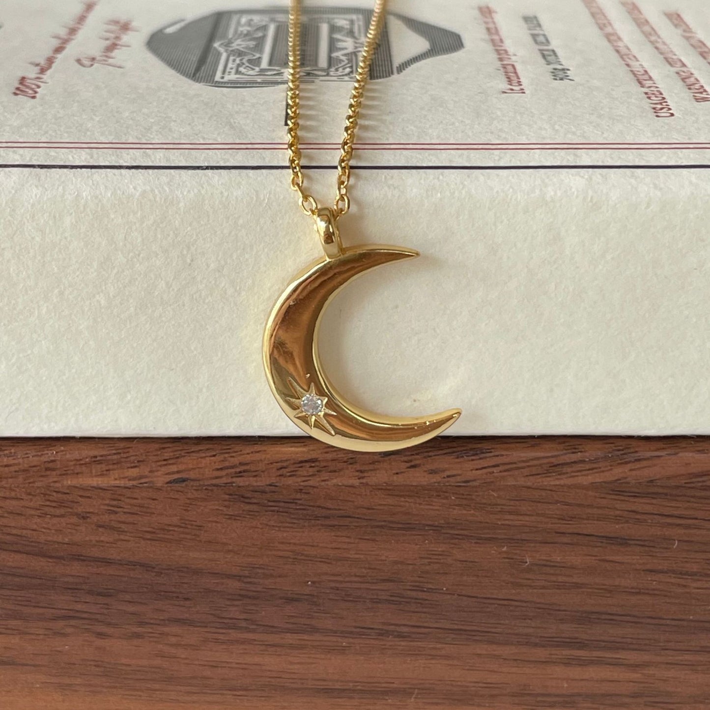 Collana con ciondolo lunare minimalista in argento sterling 925 con catena irregolare da donna