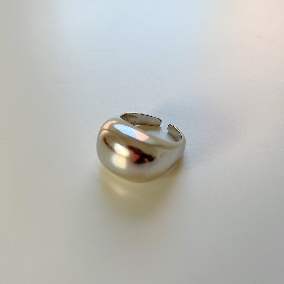 Anello Matto Arrotondato da Donna Minimalista in Argento Sterling 925 con Intarsio in Argento