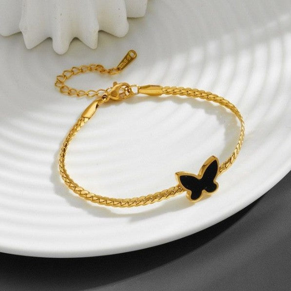 Minimalist Four-Leaf Clover Roman Style Titanium Steel Bracelet with Plated Finish, Floral Leaf Design, Unisex Fashion Accessory