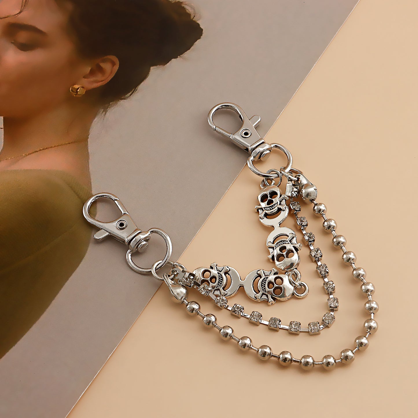 Geometric Skeleton Anklet in Alloy for Women with Round Bead Chain and Fashionable Sporty Design