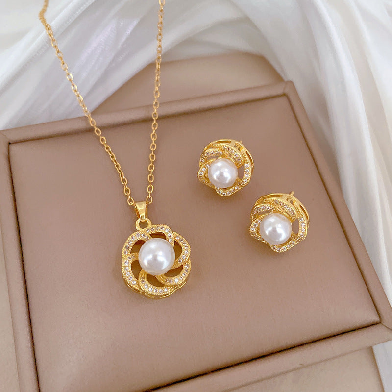 Luxury Fresh and Sweet Plated Brass Zircon Micro-Pave Earrings and Necklace Set