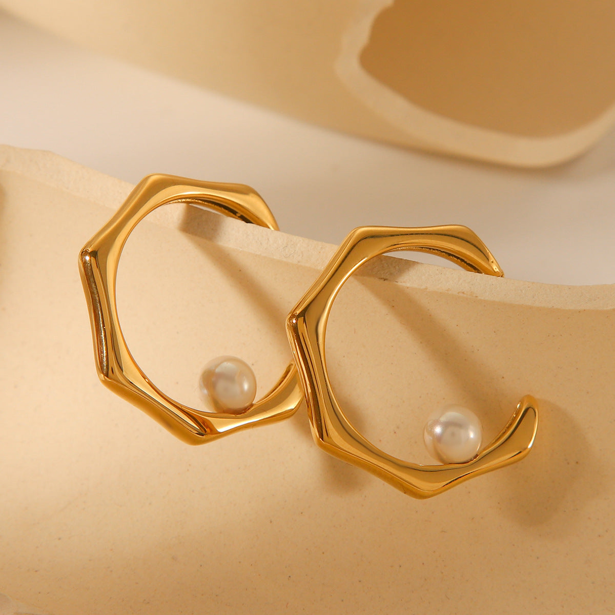 Minimalist C-Shaped Titanium Steel Earrings with 18K Gold Plating and Natural Pearl Accents for Women