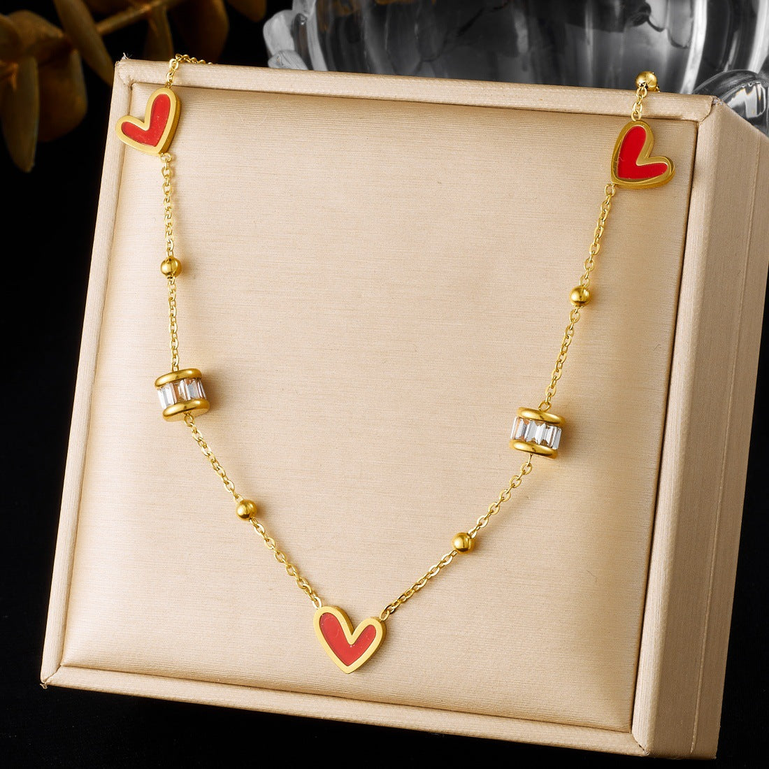 Luxury Gold Plated Heart and Round Rhinestone Stainless Steel Necklace for Women