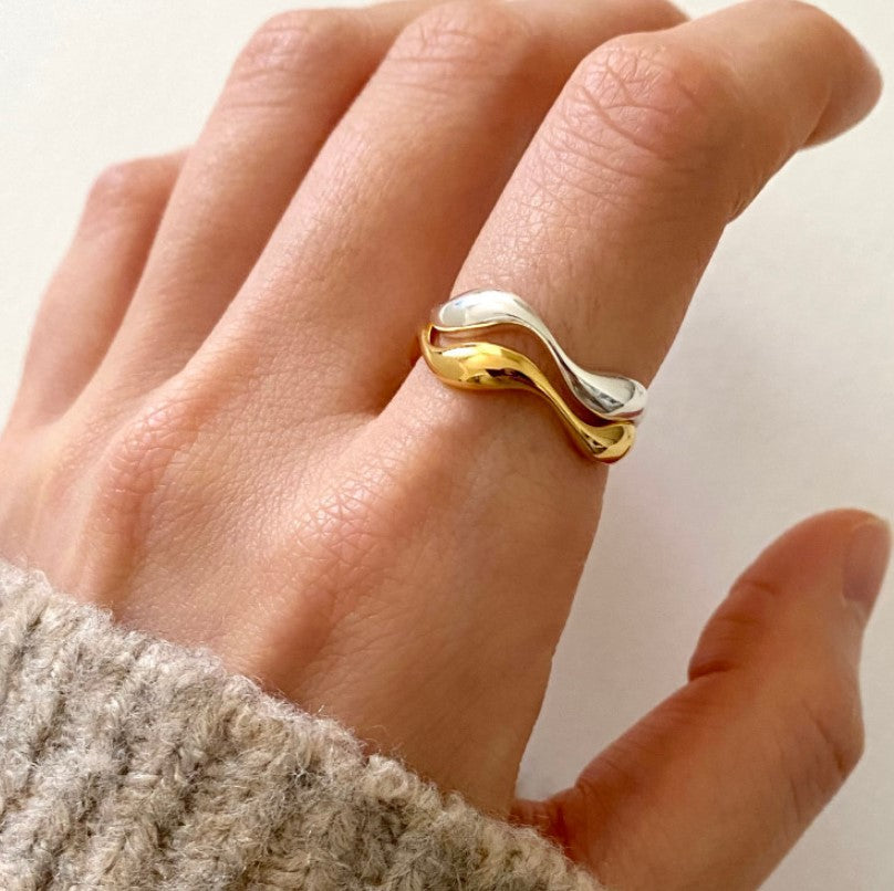 Minimalist Sweet 925 Sterling Silver Geometric Polka Dot Ring with Natural Curve