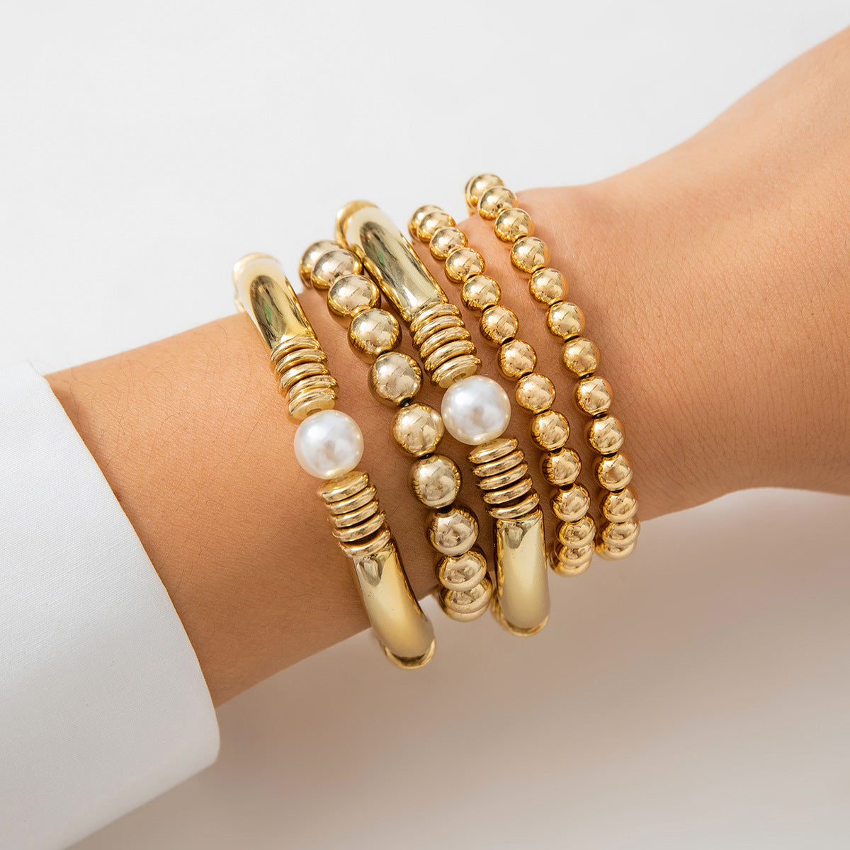 Set di braccialetti minimalisti con fiocco e perline, perle finte e finitura placcata, da donna