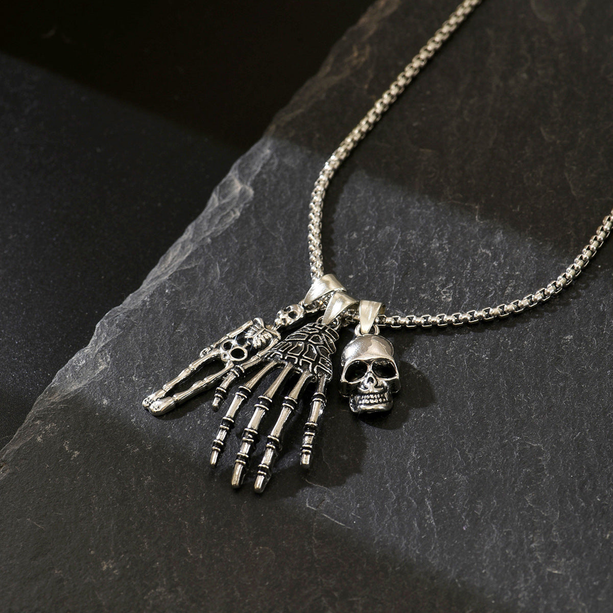 Collana Punk di Halloween con ciondolo a teschio e ragno, girocollo in lega stile Dark Gothic, gioielli unisex galvanizzati di tendenza