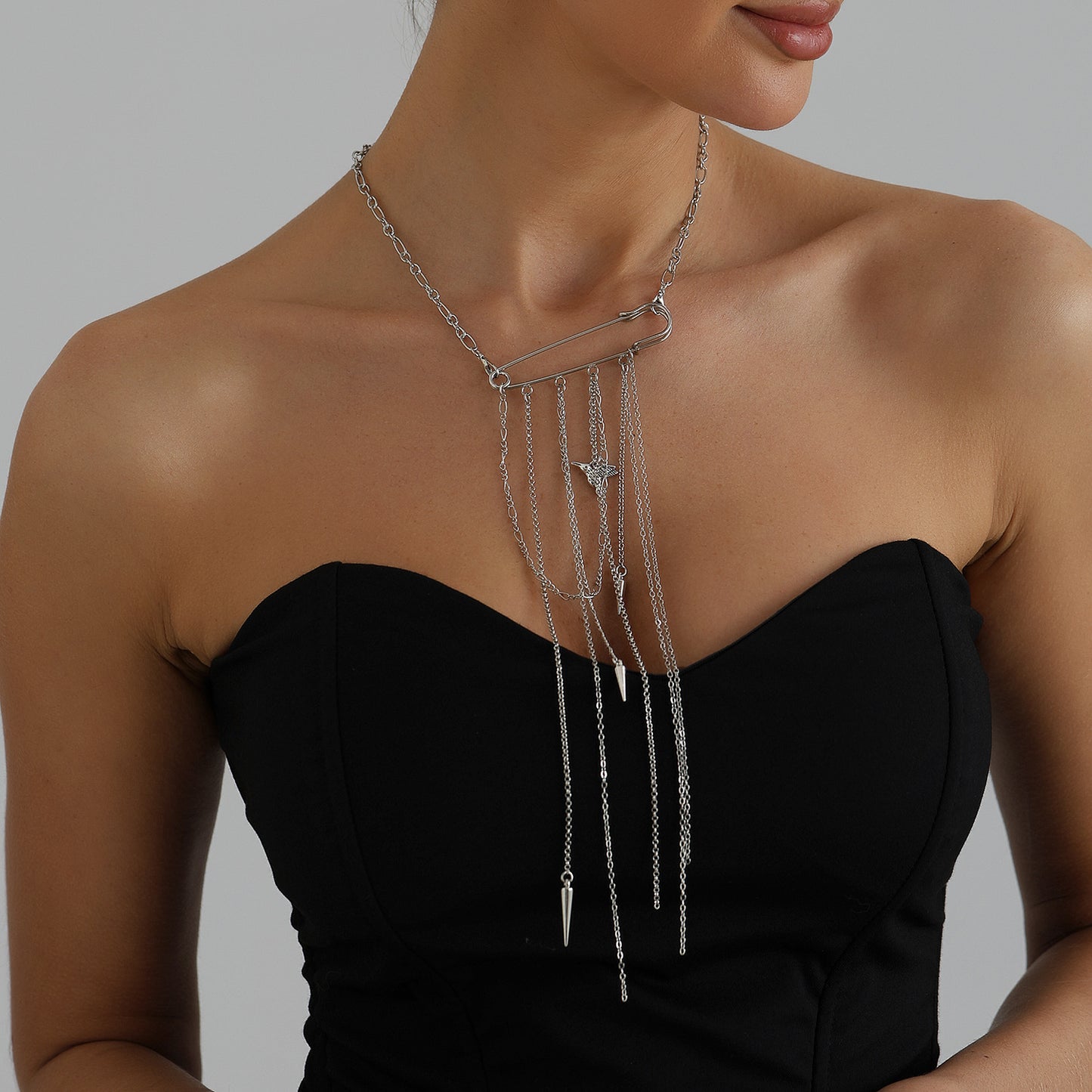 Streetwear Alloy Plated Animal Pendant Necklace with Tassel Convertible Design for Women and Men