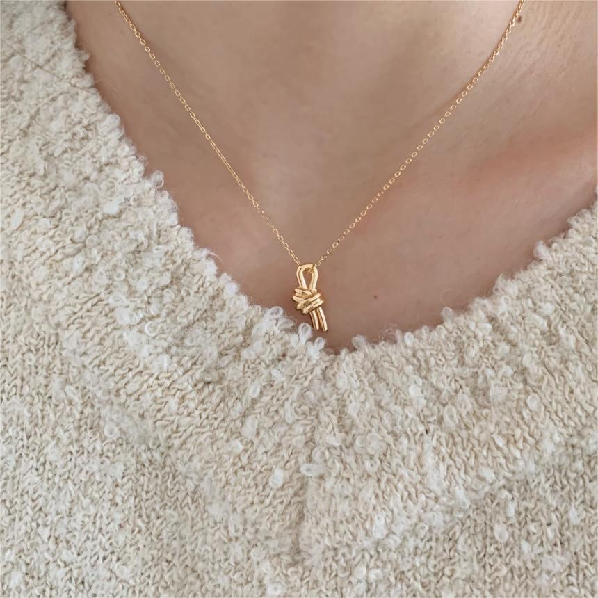 Minimalist Geometric Tulip Pendant Necklace in 925 Sterling Silver with Gold Plating on Cross Chain