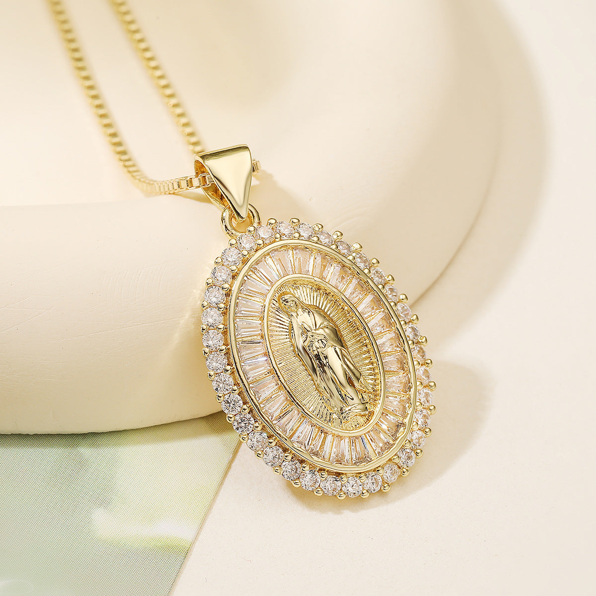 Minimalist Geometric Maria Pendant Necklace for Women with Copper Base Plated in 18K Gold and Zircon Inlay