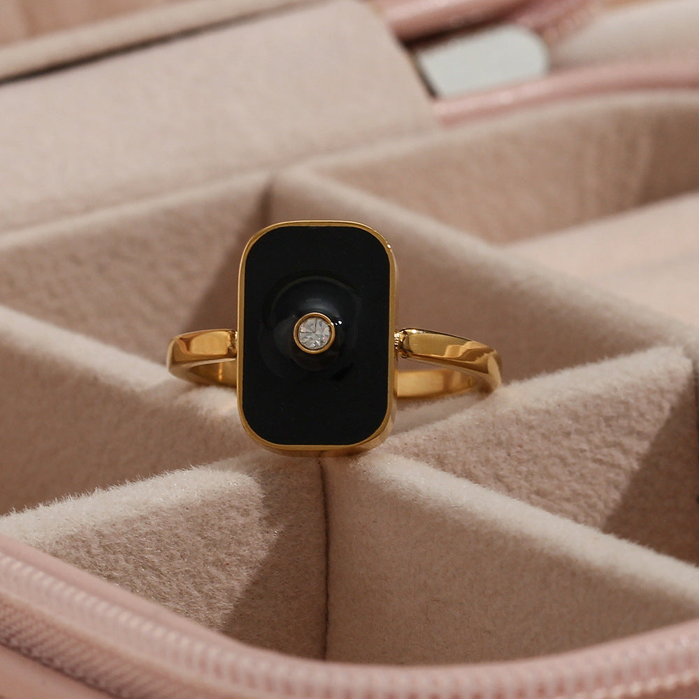 Anello Minimalista Quadrato Geometrico in Acciaio Inossidabile Placcato Oro 18K e Smalto Nero per Donna