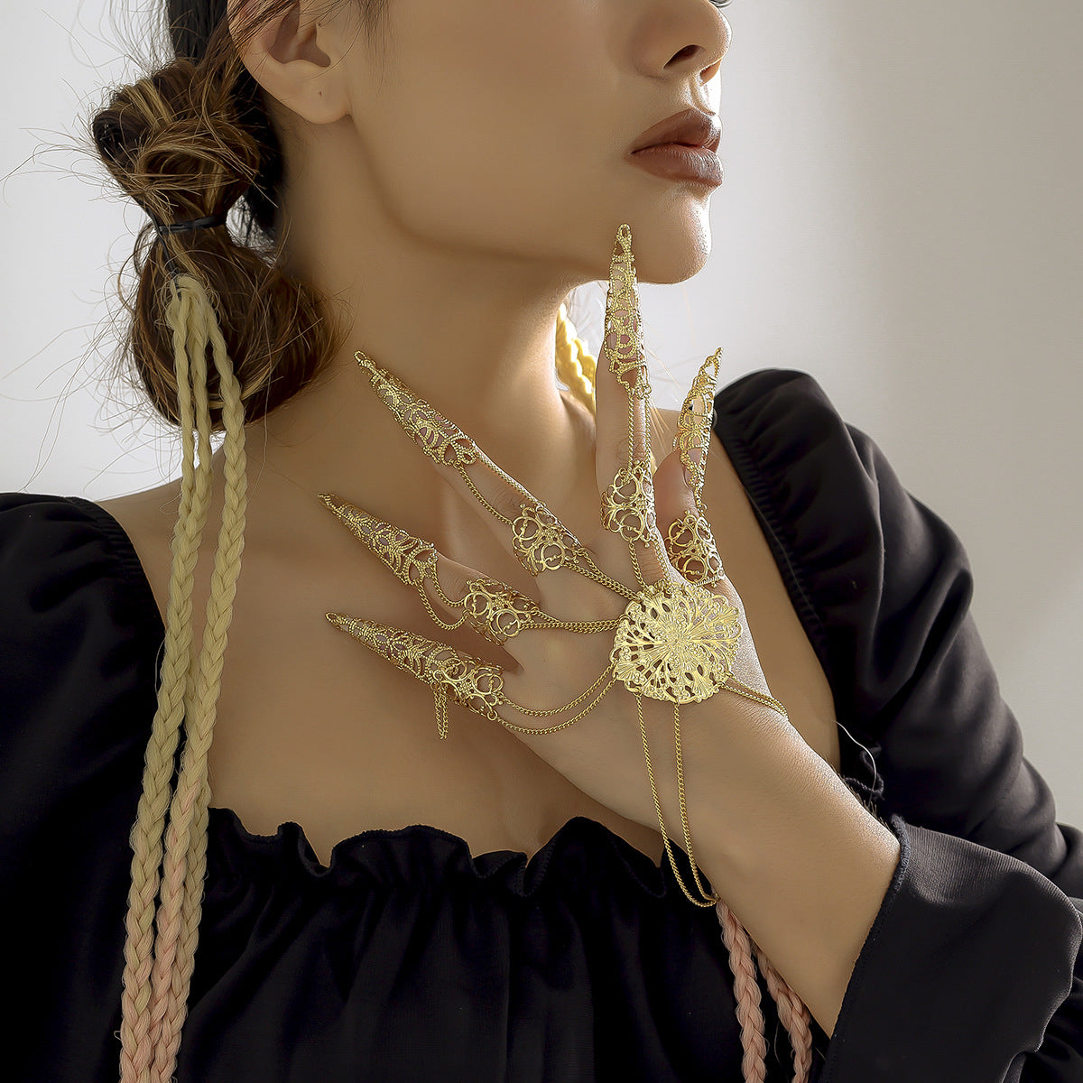 Gothic Style Geometric Pendant Finger Bracelet with Tassel and Chain Detail for Women