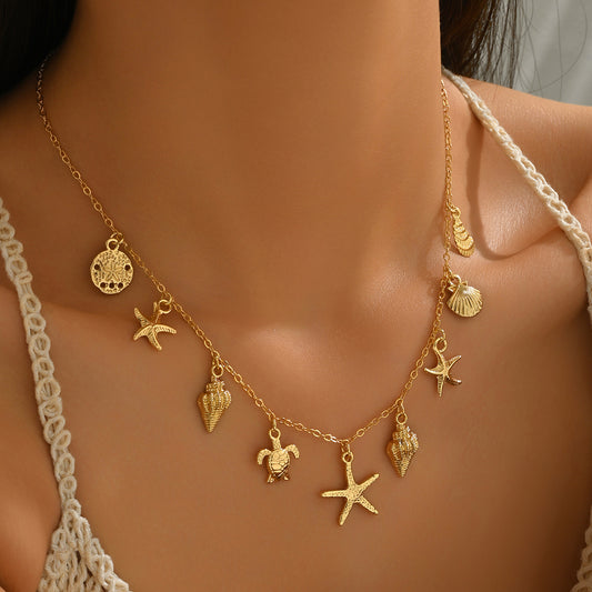 Collar con colgante minimalista de estrella y concha para mujer con cuerpo de aleación y baño de rodio, cadena tipo relicario con diseño geométrico