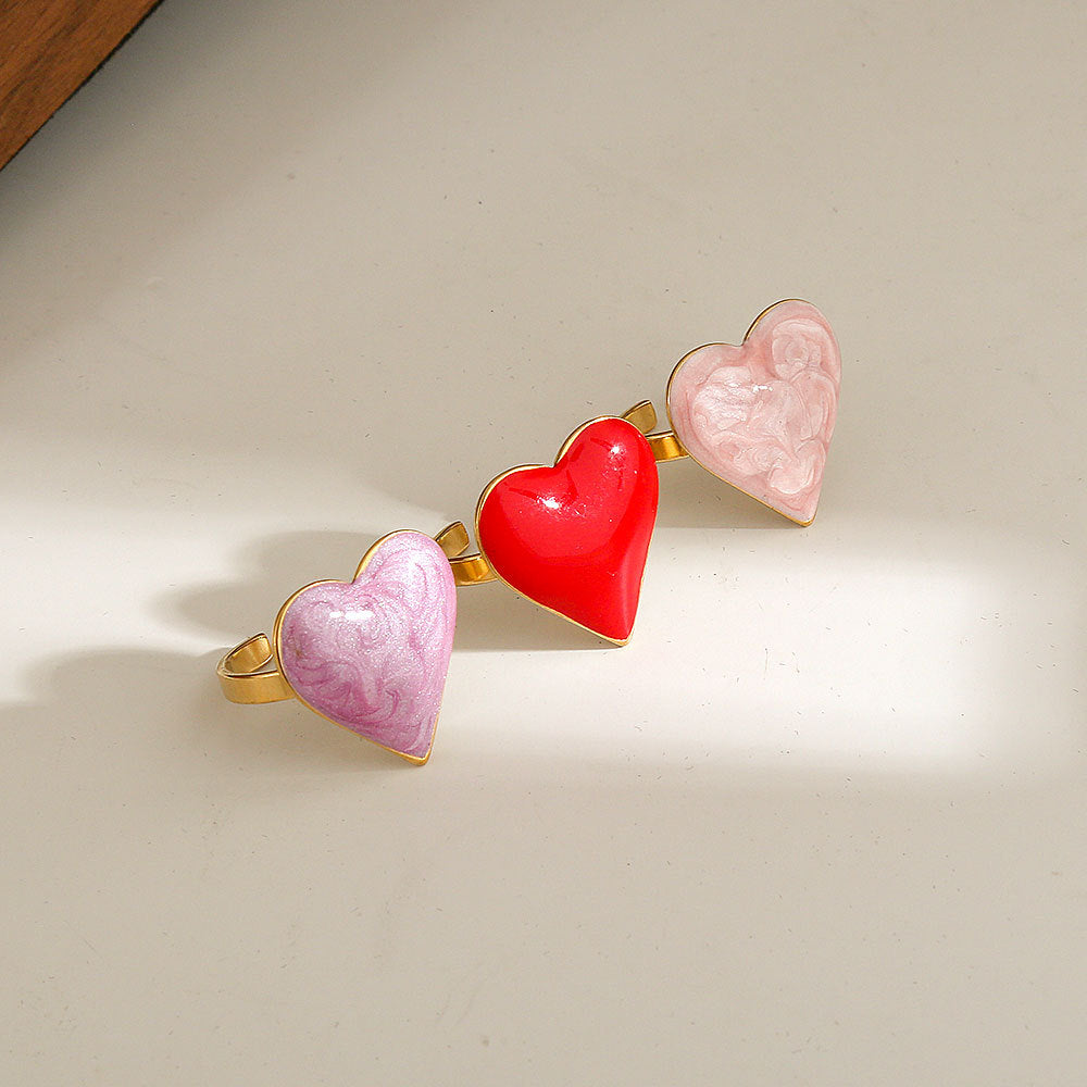 Anillo Ajustable de Acero de Titanio con Forma de Corazón Minimalista para Mujer con Acabado Chapado, Diseño Elegante y Versátil