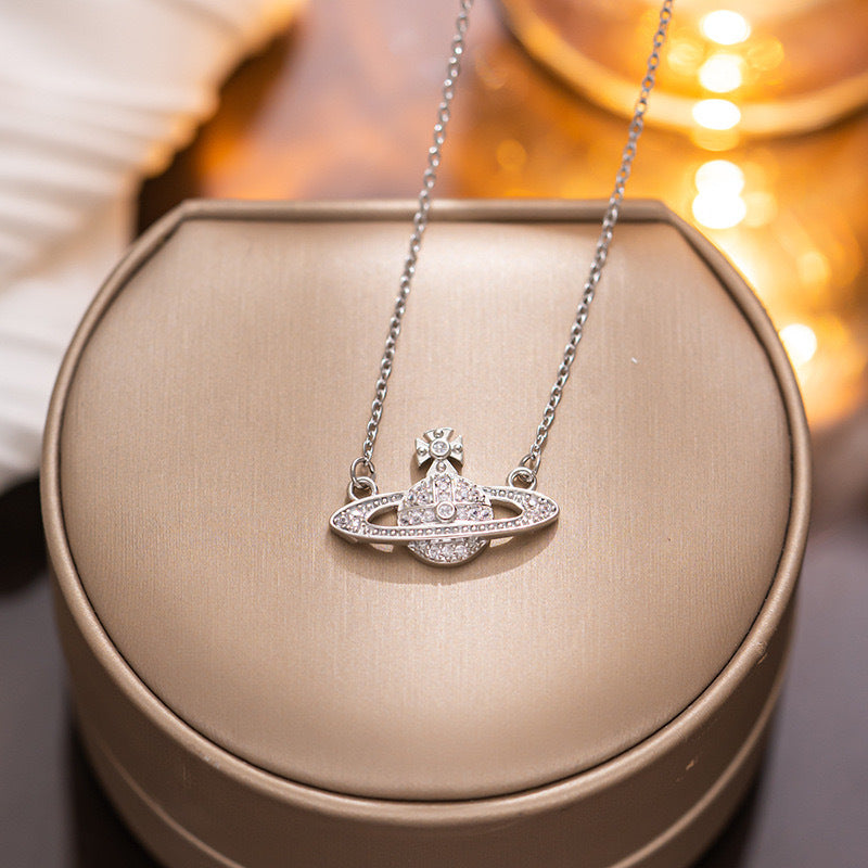 Minimalist Star-Shaped Titanium Steel Necklace with Rhinestone Inlay for Women, O-Chain, Lightweight Luxury Pendant Jewelry