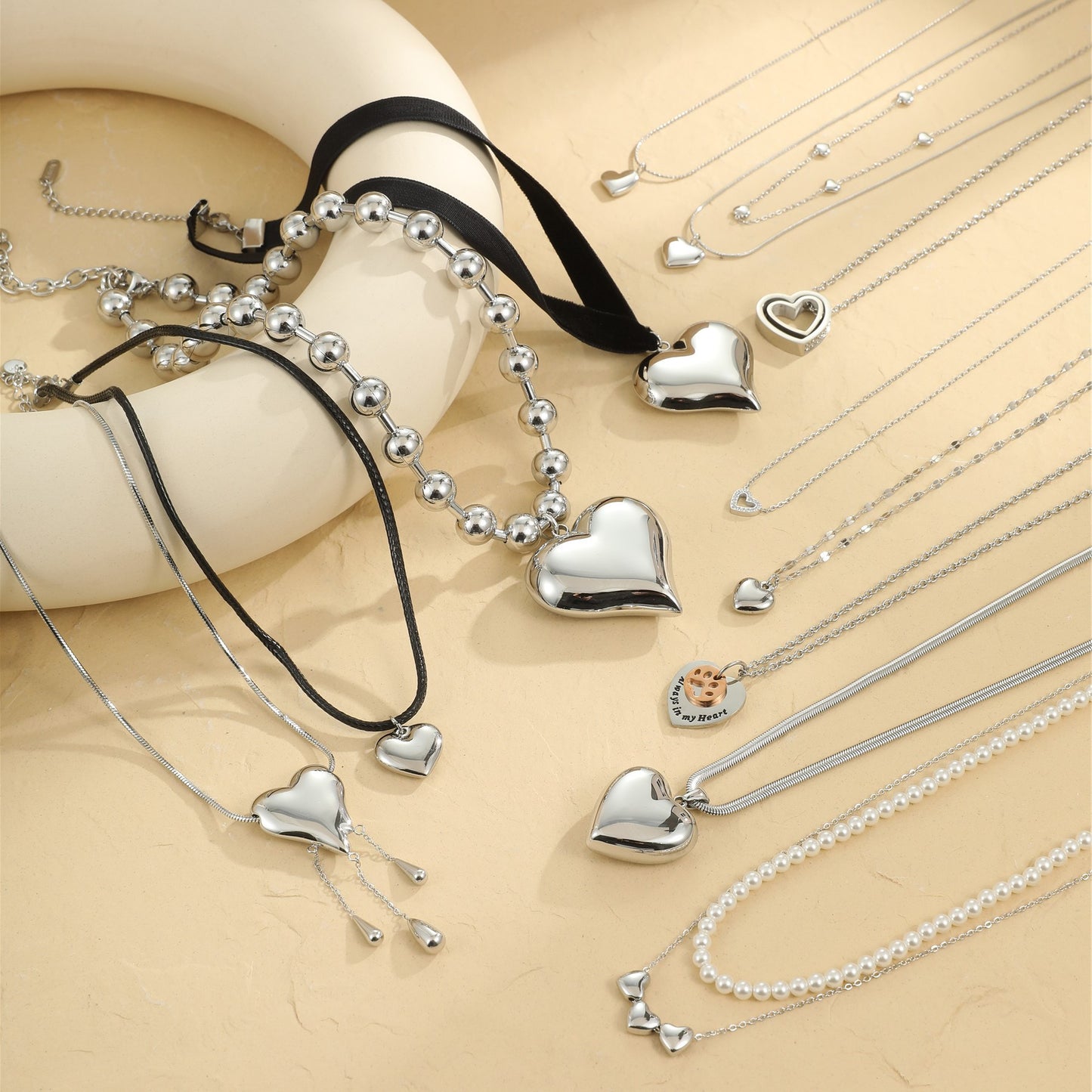Collana con Ciondolo a Cuore Minimalista alla Moda in Acciaio Inossidabile con Finitura Placcata da Donna