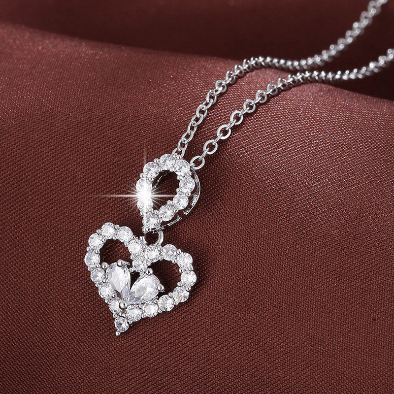 Minimalist Heart-Shaped Titanium Steel Pendant Necklace for Women with Rhinestone Inlay and O-Chain Design
