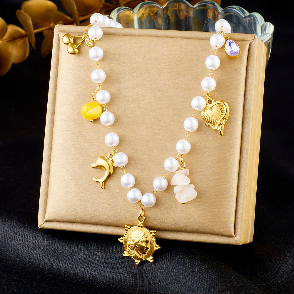 Vintage French-Style Heart-Shaped Gold-Plated Stainless Steel Pendant Necklace with Pearl Chain