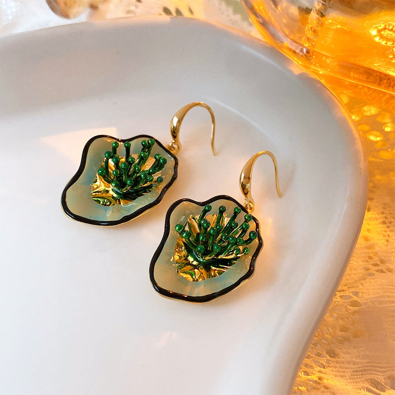 Orecchini a perno da donna con perle intarsiate e strass verdi a fantasia floreale vintage, con perni in acciaio inossidabile
