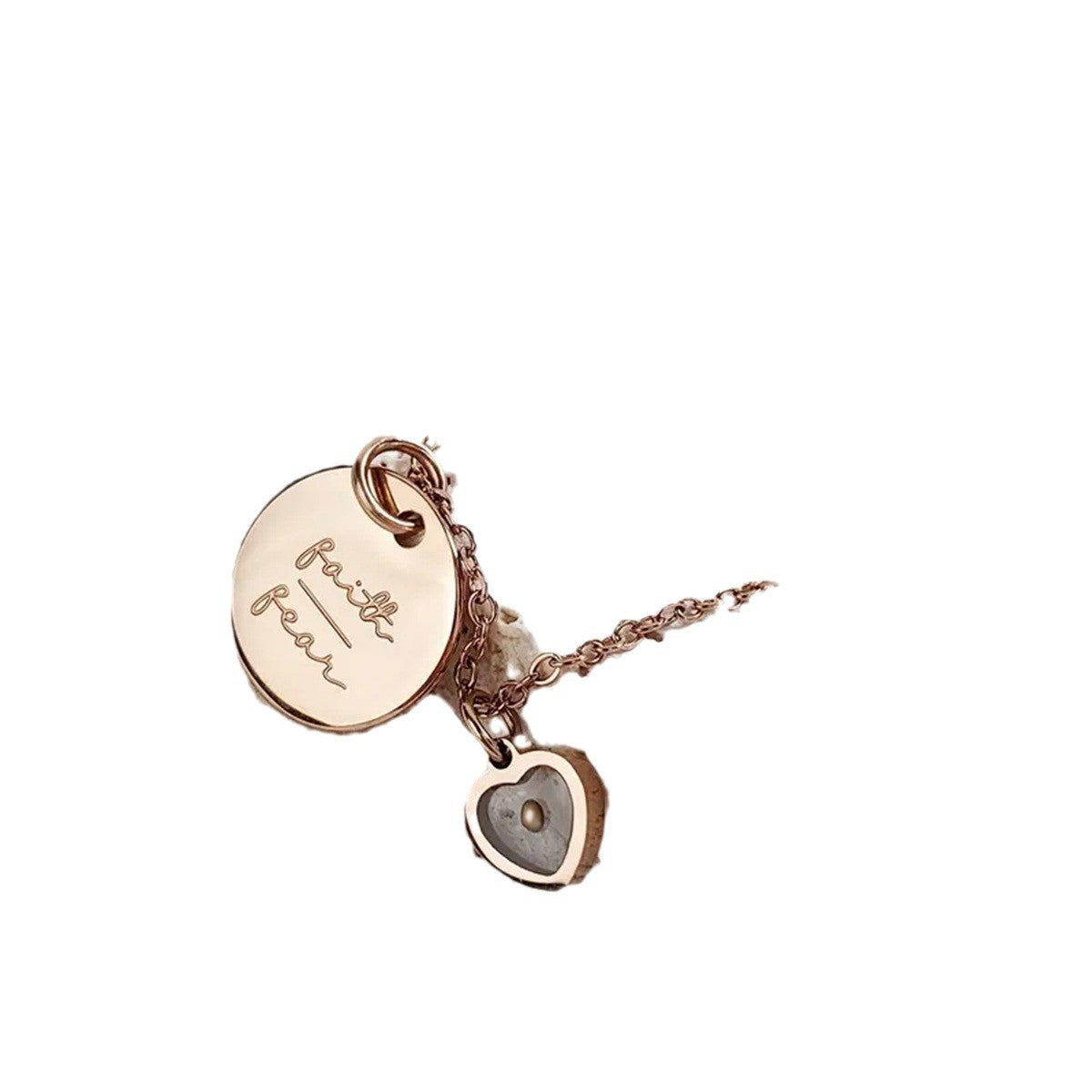 Collar con colgante de mostaza con forma de montaña geométrica en acero de titanio con acabado galvanizado para mujeres y hombres