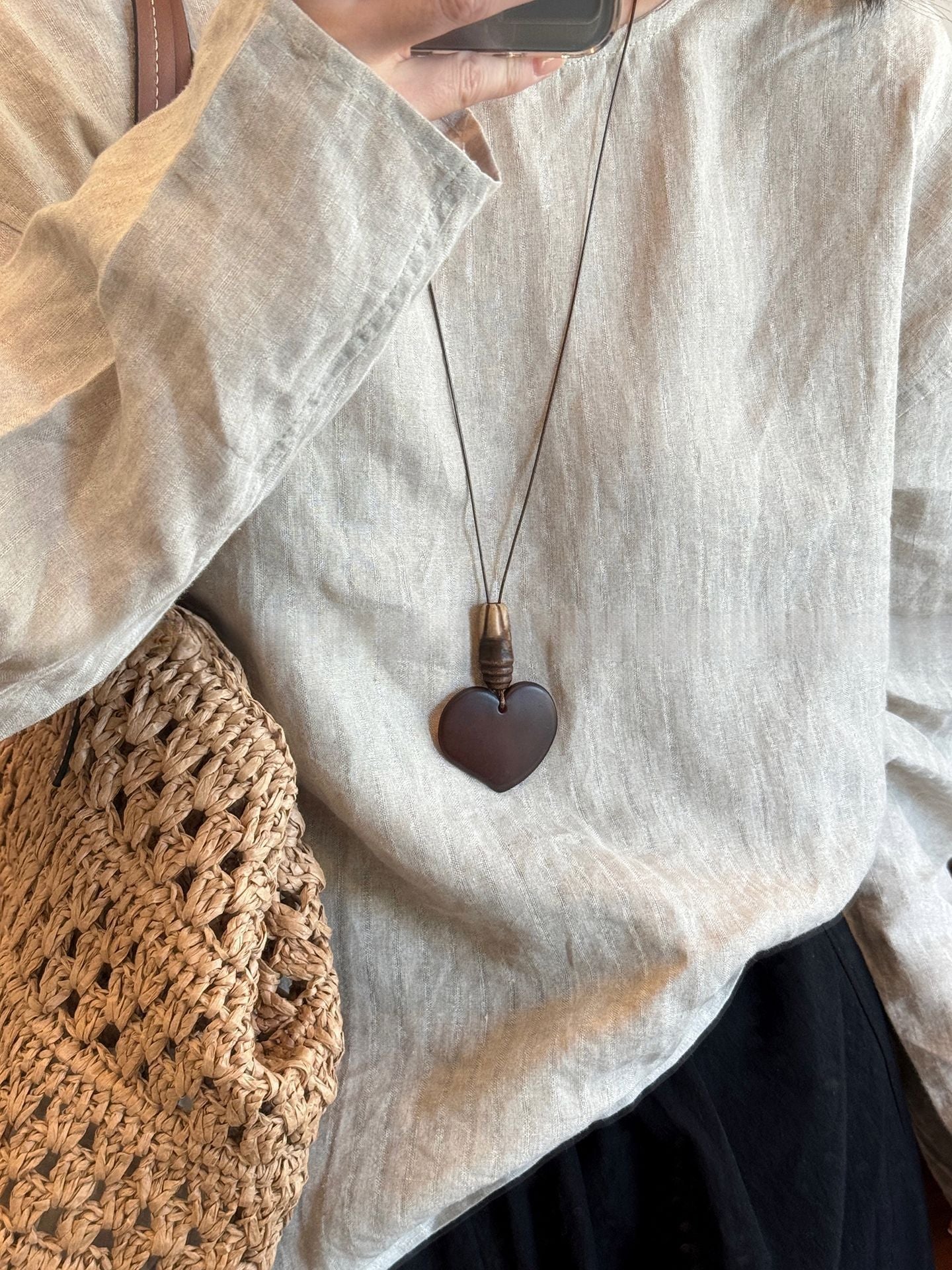 Collana con ciondolo geometrico in acrilico stile retrò da donna con charm in lega, fatta a mano, catena a strati alla moda minimalista