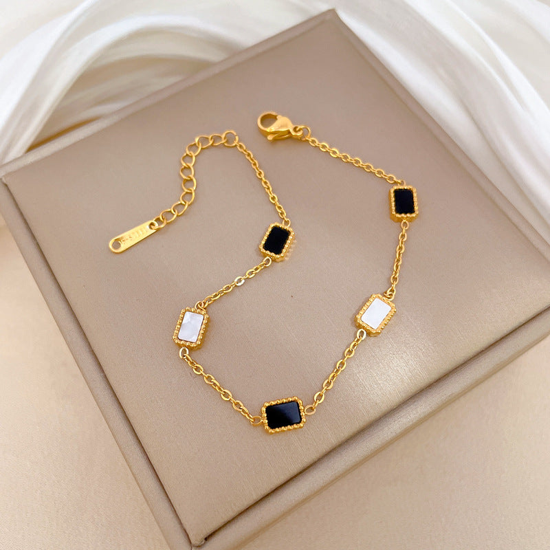 Vintage Titanium Steel Box Chain Bracelet for Women Geometric Black and White Wave Texture