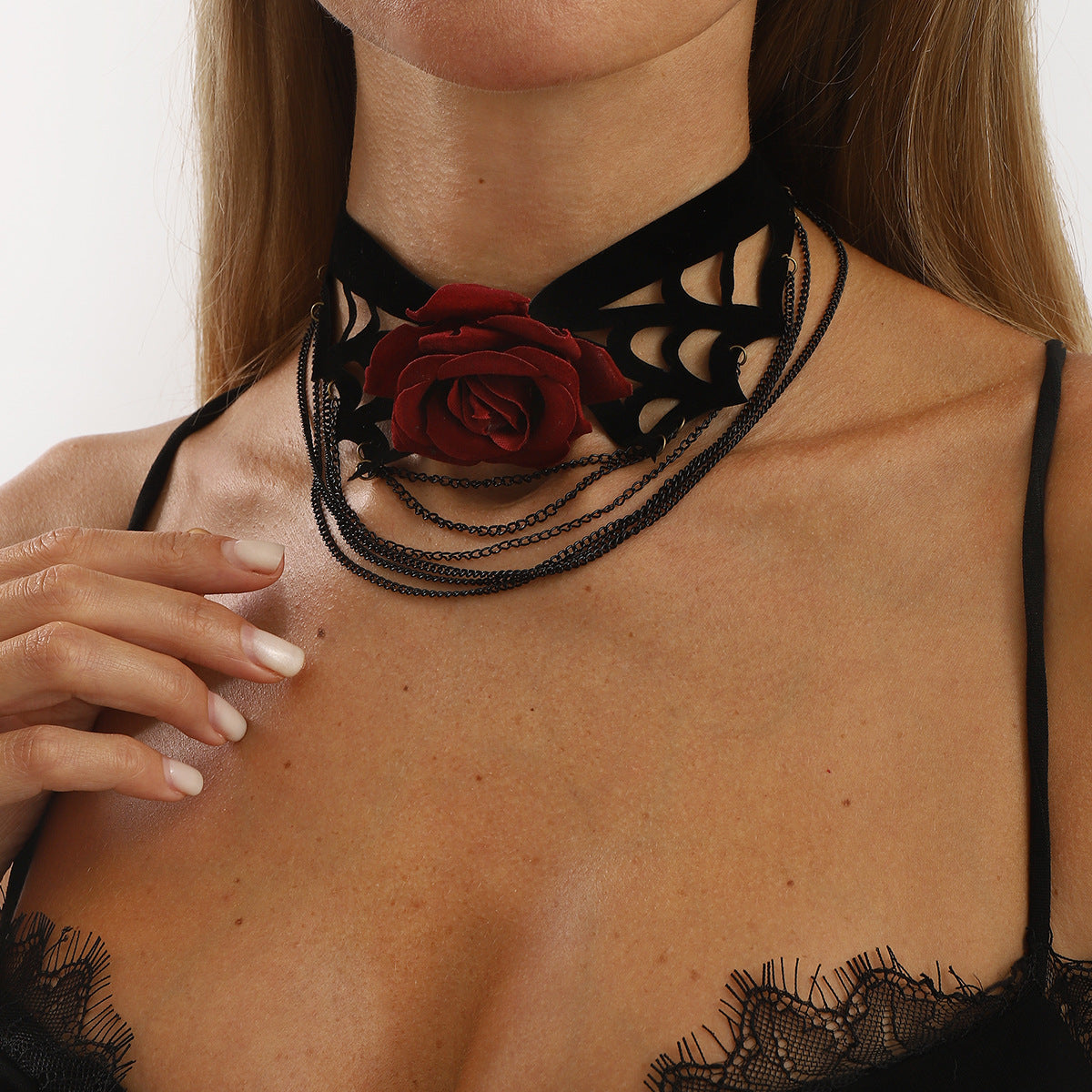 Collar con colgante de rosa floral para mujer, dulce y atrevido, para Halloween, con colgante de tela de terciopelo y cadena con borlas multicapa