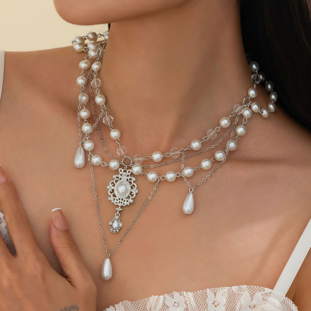 Sweet Baroque Pearl Teardrop Pendant Alloy Plated Tassel Necklace for Women