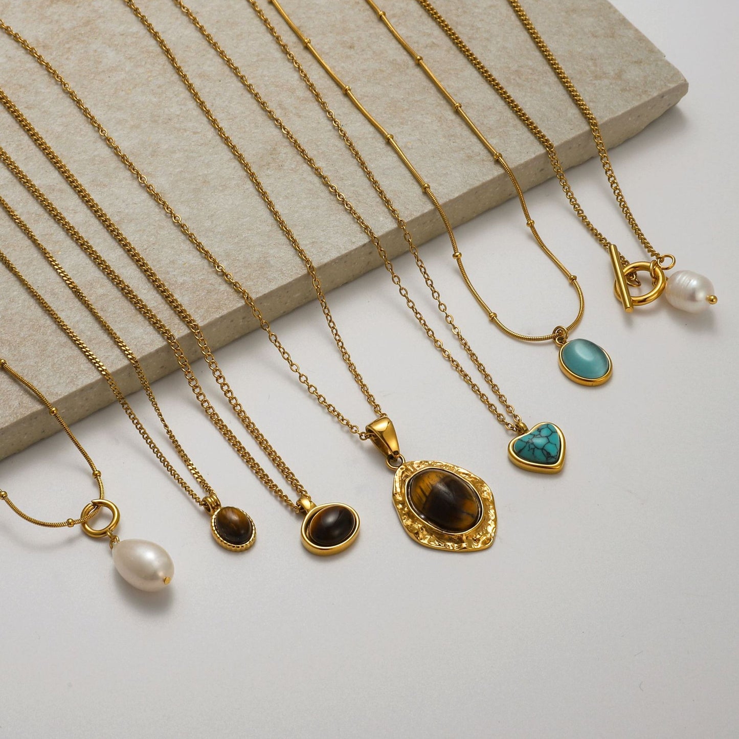 Collana con pendente in perla in acciaio al titanio geometrico minimalista con finitura placcata da donna Catena per clavicola in acciaio inossidabile
