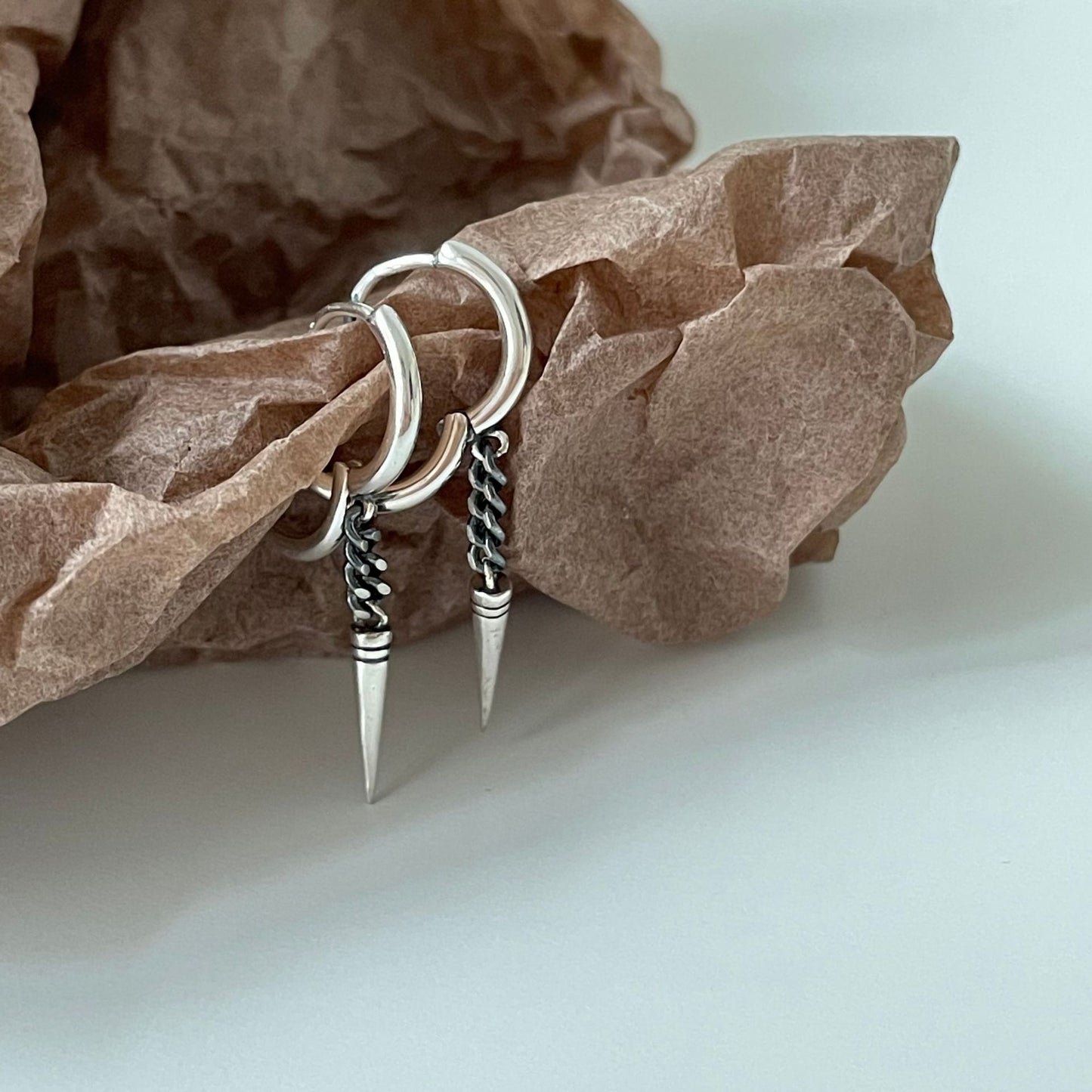Pendientes de remache largos de plata de ley 925 con forma de estrella minimalista vintage para mujer con acabado artesanal