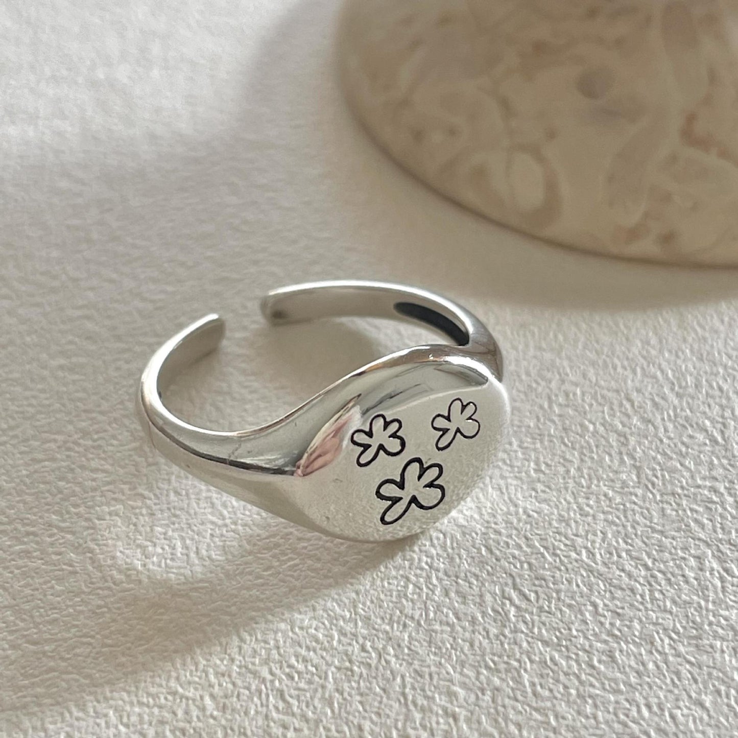 Anello floreale vintage in argento sterling 925 con finitura anticata da donna design ovale geometrico