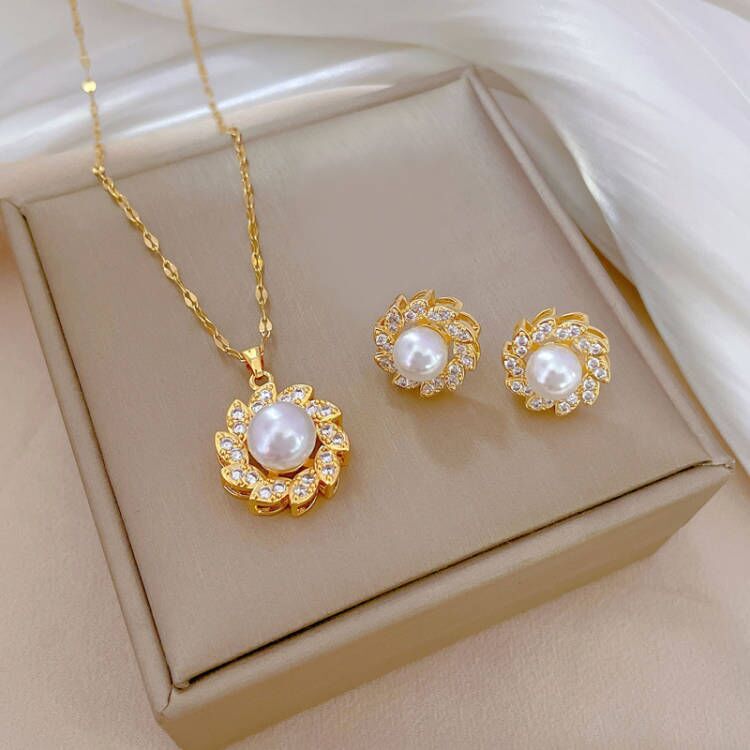 Luxury Fresh and Sweet Plated Brass Zircon Micro-Pave Earrings and Necklace Set
