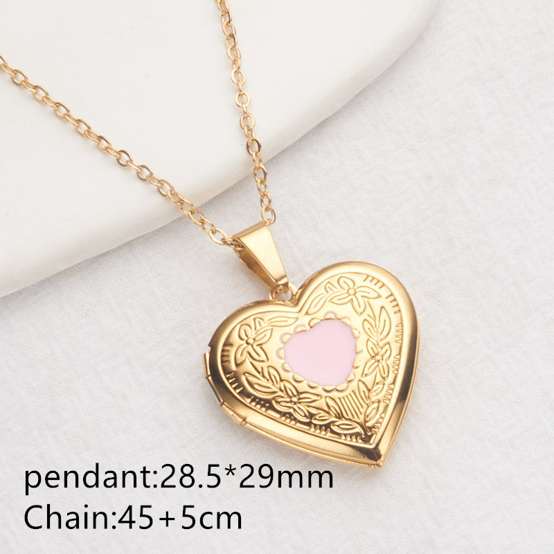 Collana con ciondolo a forma di cuore in acciaio inossidabile stile INS con montatura in acciaio al titanio e finitura in argento/oro galvanizzato