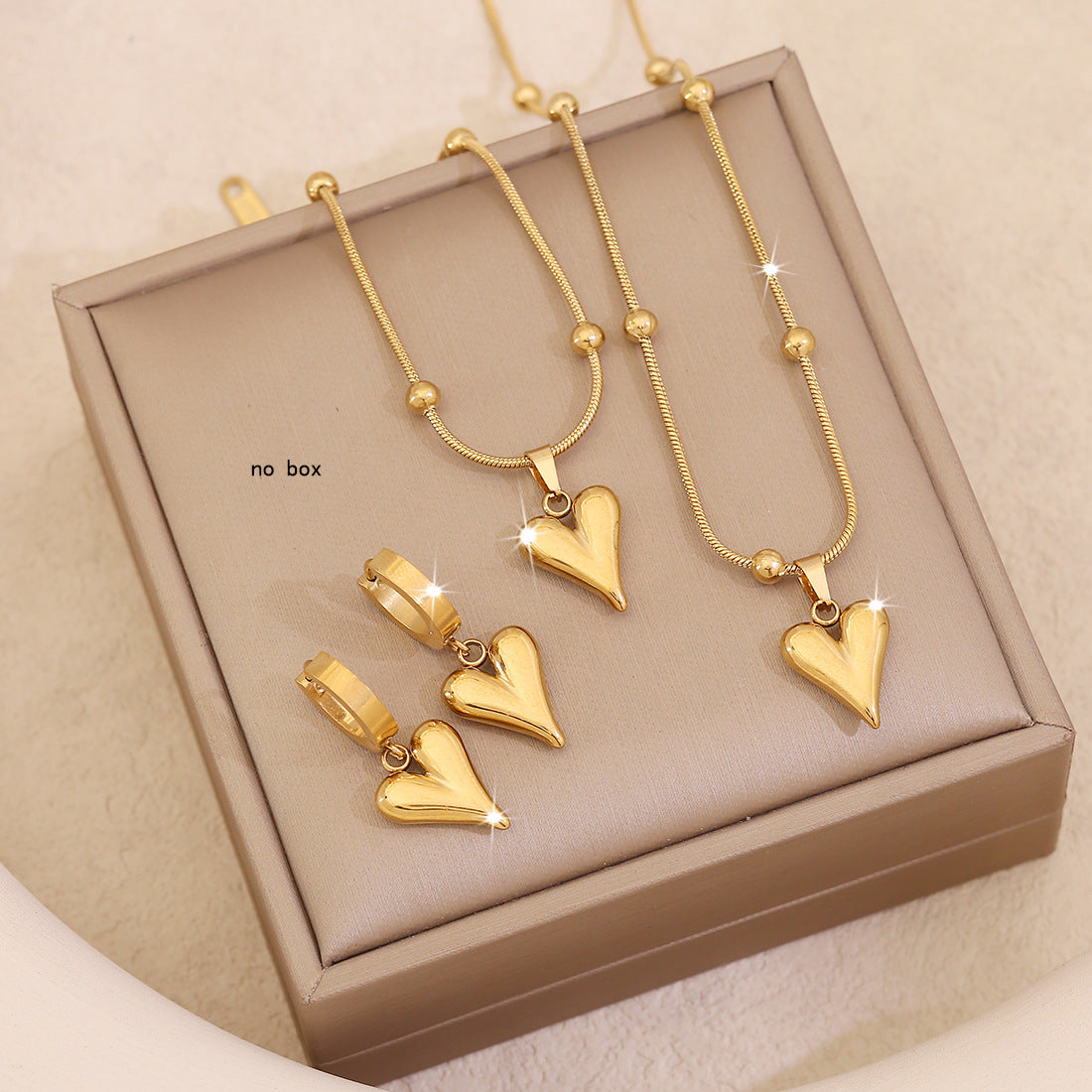Collana da donna con ciondolo a cuore minimalista in acciaio inossidabile placcato, a catena, girocollo