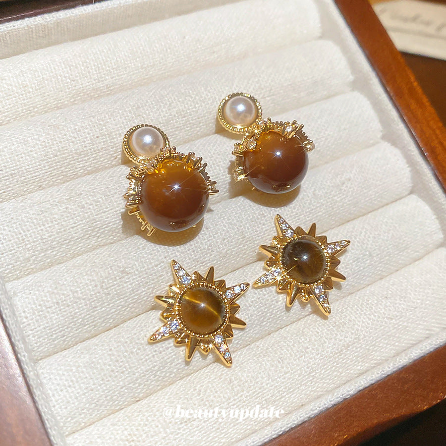 Orecchini a perno con occhio di tigre geometrico in stile vintage e perle con perni in argento sterling 925 placcato oro 18K