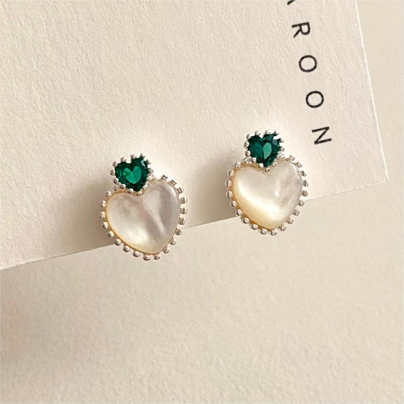 Minimalist Heart-Shaped 925 Sterling Silver Ear Studs with Green Zircon and Abalone Inlay