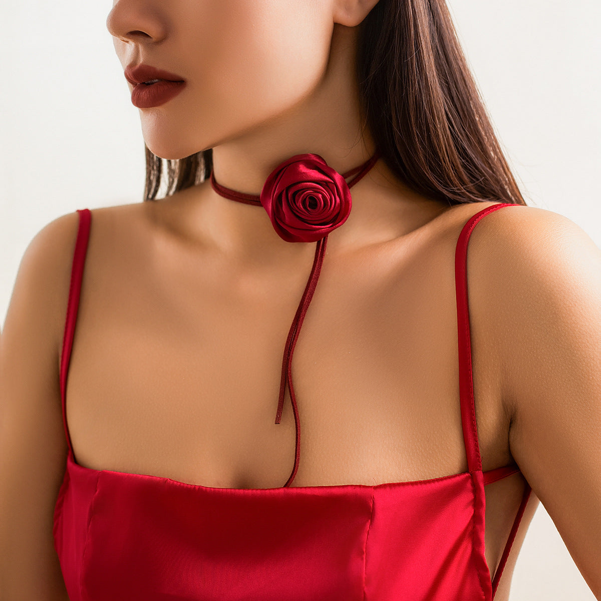 Gargantilla floral vintage con cinta de terciopelo y borlas para mujer