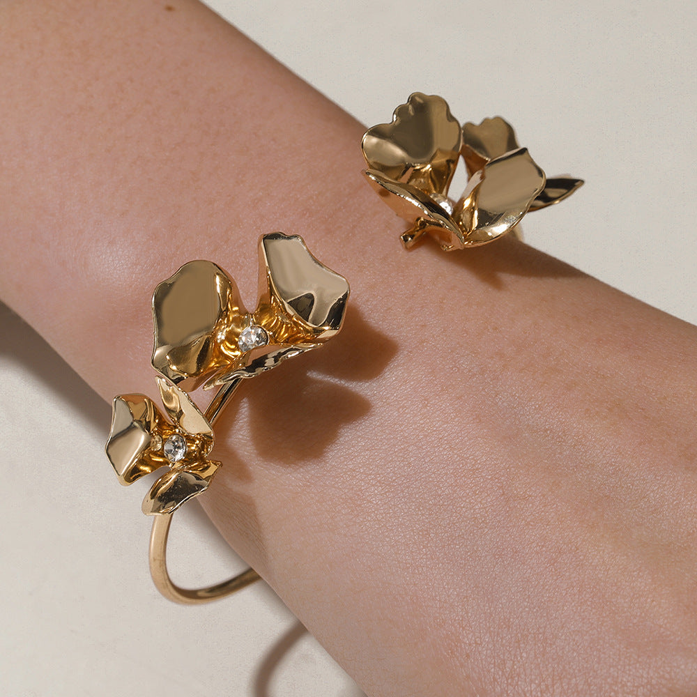 Minimalist Metal Flower Cuff Bracelet for Women with Geometric Petal Design, Gold-Plated Alloy and Rhinestone Inlay
