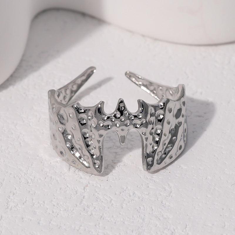 Anello da donna minimalista in acciaio inossidabile a forma di pipistrello con finitura placcata, accessorio di moda regolabile con fascia aperta