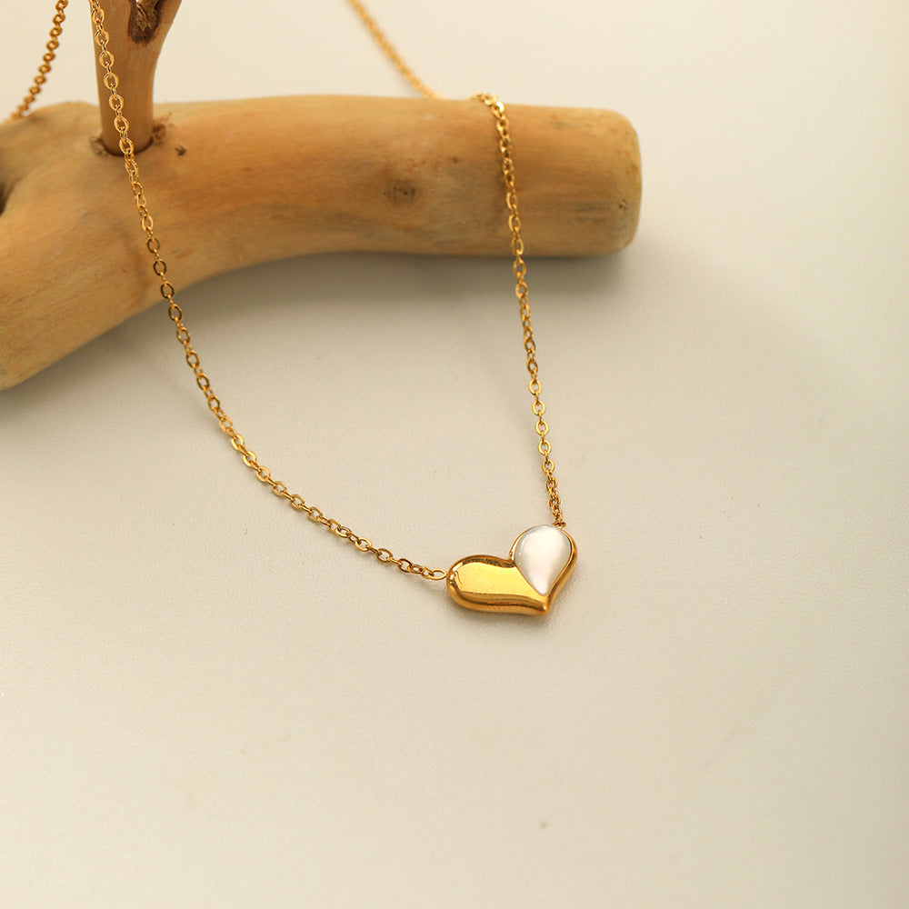 Minimalist Heart-Shaped Titanium Steel Pendant Necklace with Stainless Steel Chain and 18K Vacuum Plating for Women