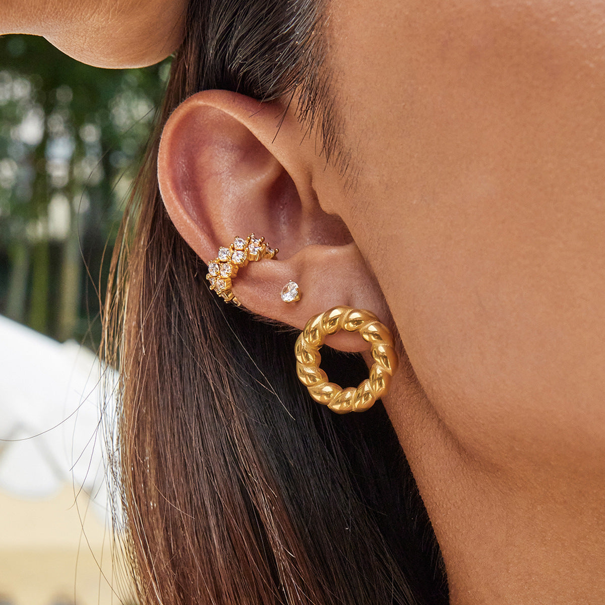 Pendientes de tuerca redondos geométricos minimalistas de acero inoxidable para mujer con acabado chapado