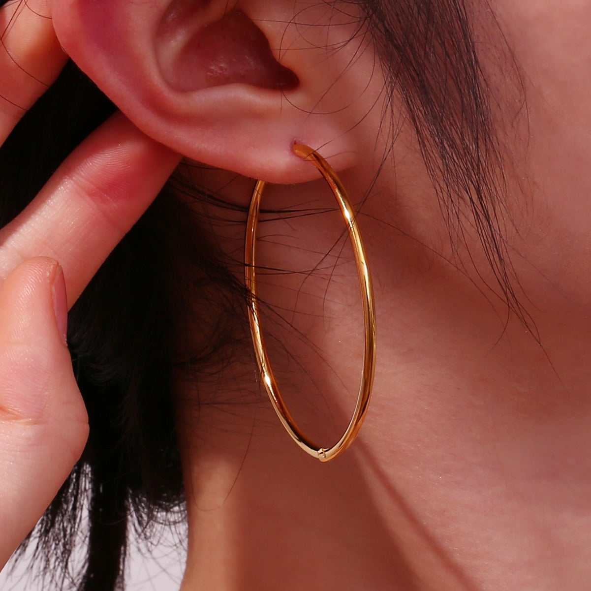 Minimalist Geometric Stainless Steel Hoop Earrings with 18K Gold Plating for Women