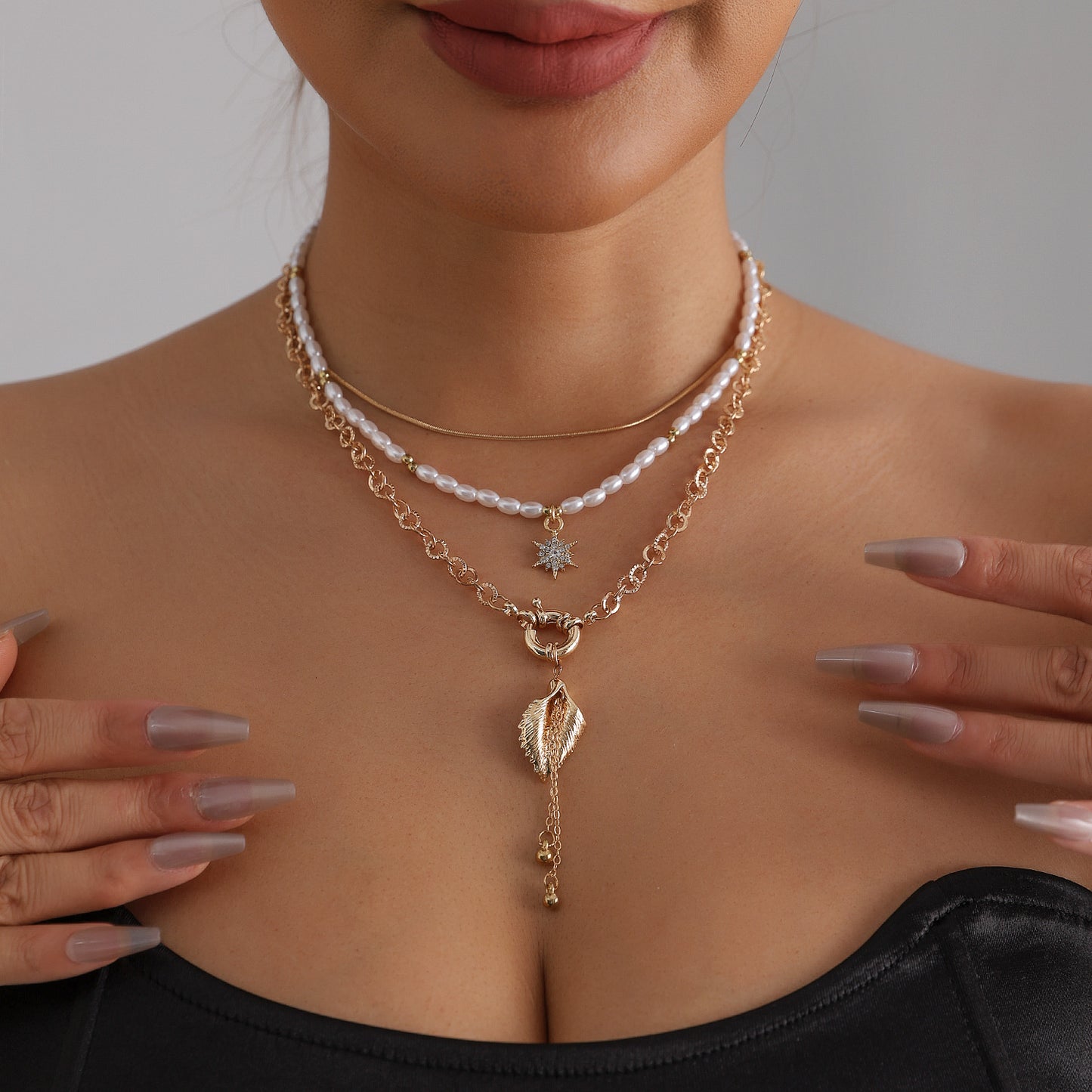 Casual Gold Plated Alloy Leaf Heart Geometric Necklace with Rhinestone and Pearl Tassel for Women