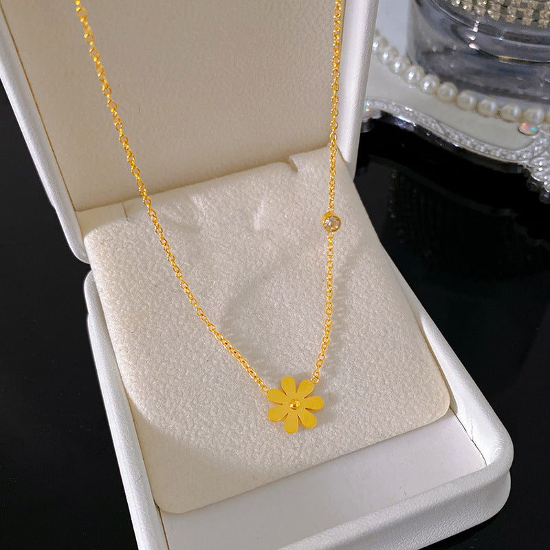 Gold Plated Titanium Steel Floral Pendant Necklace Unisex