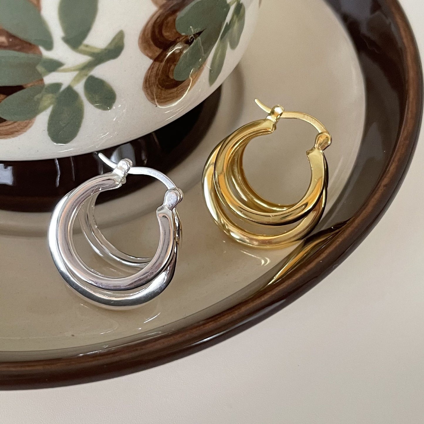 925 Sterling Silver Teardrop Pearl Inlay Earrings