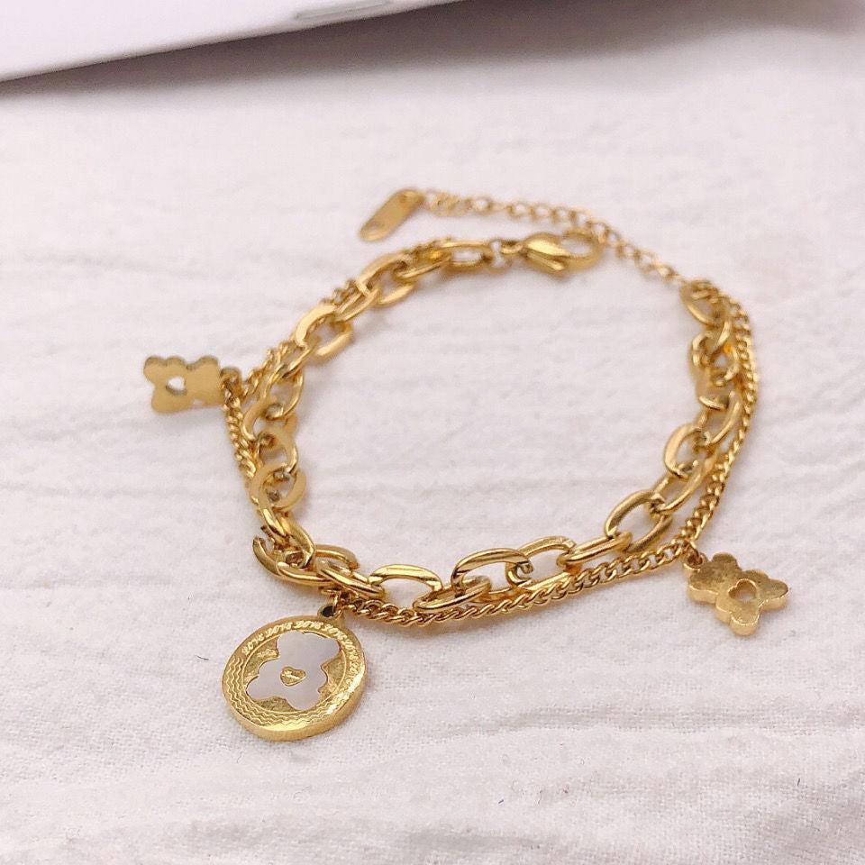 Cute Bear and Heart-Shaped Titanium Steel Bracelet with Gold Plating for Women, Minimalist Double-Layer Design